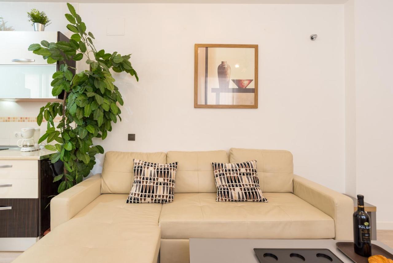 Mlg - Apartamento Trinidad Con Parking Malaga