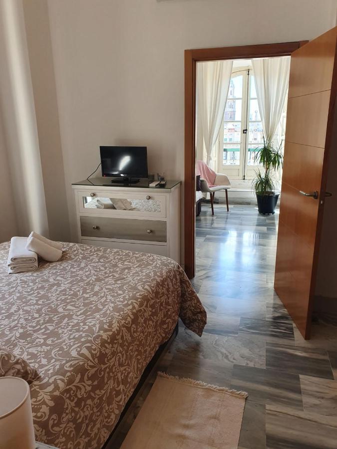 Apartment Hello Atico La Merced
