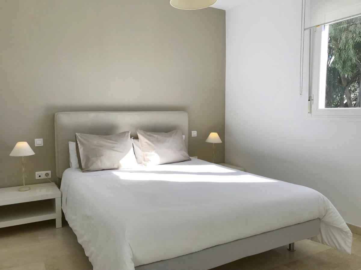 Dona Carmen Apartment *