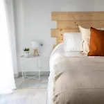 Homely Malaga Larios
