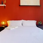 Maria Magdalena - Room 10