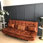 Victoria 43