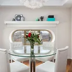 Felix Saenz Suites