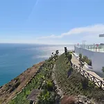 Bayview Hills