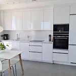 Bayview Hills