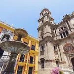 Malaga Centre Apartment With Parking
