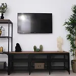 Cute Central Apartment