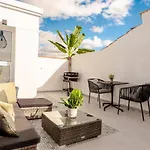 Penthouse With Private Jacuzzi & Rooftop - Center