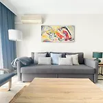 Holidays2Malaga Tomas De Echeverria 150 Mts To Beach & High Speed Wifi & Parking