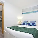 Apartamento En Calle Mendoza - Zona Huelin & 300 Mts De La Playa