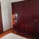 Apartamento De Tres Habitaciones En Malaga Carranque