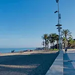 Holidays2Malaga Tomas De Echeverria 150 Mts To Beach & High Speed Wifi & Parking