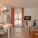 Seaside 2 Bedrooms By the Center