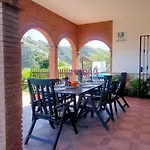 Villa Yasleni