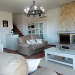Villa Yasleni