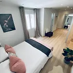 Fantastic Apartment City Center - Optional Parking