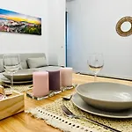 Marinac3 Precioso apartamento con patio en el centro histórico de Málaga