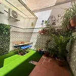 Adela & Private Courtyard By Ele Apartments