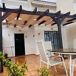 BENAPLAYA- Preciosa casa de lujo con piscina