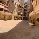 Piso De 3 Dormitorios Cerca De La Playa Y Del Recinto Ferial