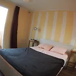 Cosy Appartment W/ Terrace In The Old City Centre