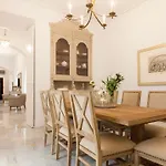 Living4Malaga Aduana Presidential