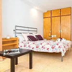 -Malagasunapts- West Beach Malaga Seafood & Relax