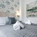 Lovely Duplex With Private Parking Near City Center By Rems