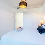797 Holiday Rentals - Lujoso Apartamento Para 6 Con Jacuzzi En Higueron