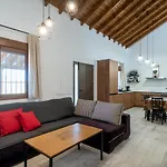 Casa Rural De Diseno Con Piscina Y Barbacoa