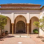 Sanders San Patricio - Dreamy Two-Bedroom Apartment Downtown