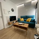 Lovely Private Suite Center