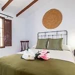 Awesome Home In Malaga With Swimming Pool