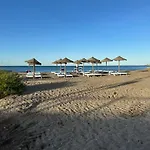 Luxurious Apartment 2 Bedroom 2 Bathroom Near Beach
