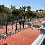 Cozy Apartments Nearly Sea,Tennis,Bars And Other