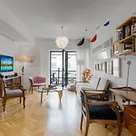 Soho 2 Bedrooms Apt Next To The Beach