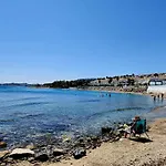 Luxurious Apartment 2 Bedroom 2 Bathroom Near Beach