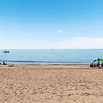Front Beach Flat In Fuengirola