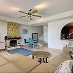 Spacious Villa Flamenco Riviera Del Sol