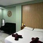 Lovely Studio Apartment Malaga Center