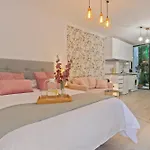 Luxer Holidays
