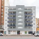 Modern Apartment Near Huelin Beach & Free Parking