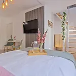 Luxer Holidays