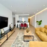 Carrera II & Old Town By Ele Apartments