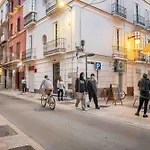 Apartment With Balcony In The Heart Of Malaga By Rems