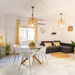 Mathew Cozy Apartment