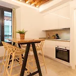 Lazcano & Old Town By Ele Apartments