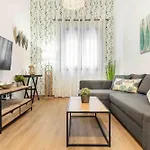 3Br Apartment With Parking And Patio In The Center By Rems
