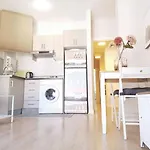 Plaza De La Merced Apartments By Sharingco