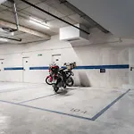 Apartment With Parking, Gym & Terrace By Rems